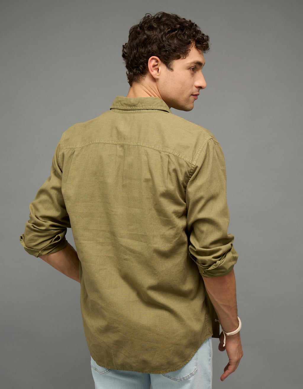 AE Standard Fit Linen-Blend Button-Up Shirt – American Eagle Europe