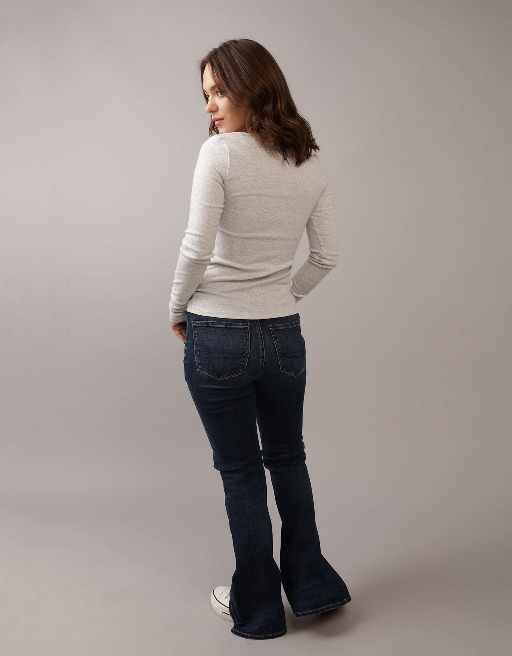 AE Next Level Super High-Waisted Flare Jean – American Eagle Europe